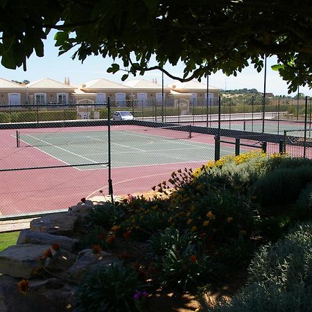 Boavista Golf & Spa - Bela Colina Holidays Lagos Exterior photo Tennis courts at the resort