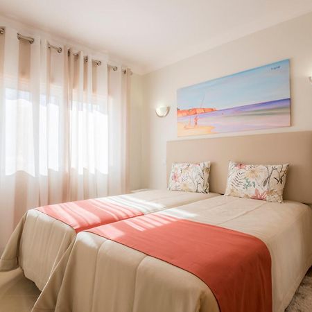 Boavista Golf & Spa - Bela Colina Holidays Lagos Room photo A bedroom at the hotel