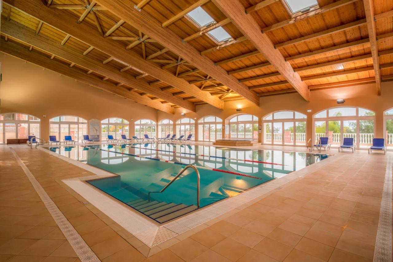 Boavista Golf & Spa - Bela Colina Holidays Lagos Exterior photo The indoor swimming pool