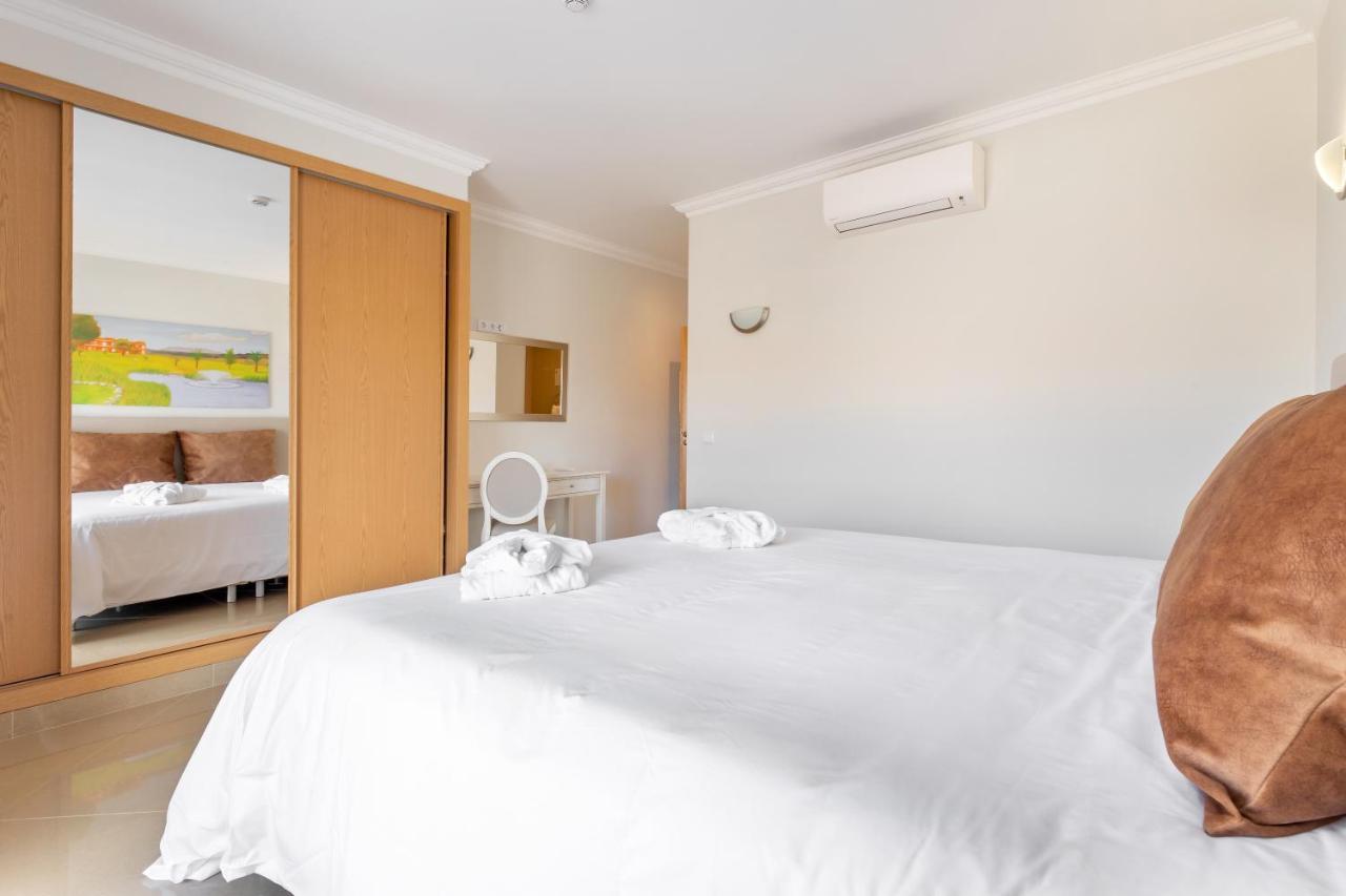Boavista Golf & Spa - Bela Colina Holidays Lagos Exterior photo A bedroom at the hotel