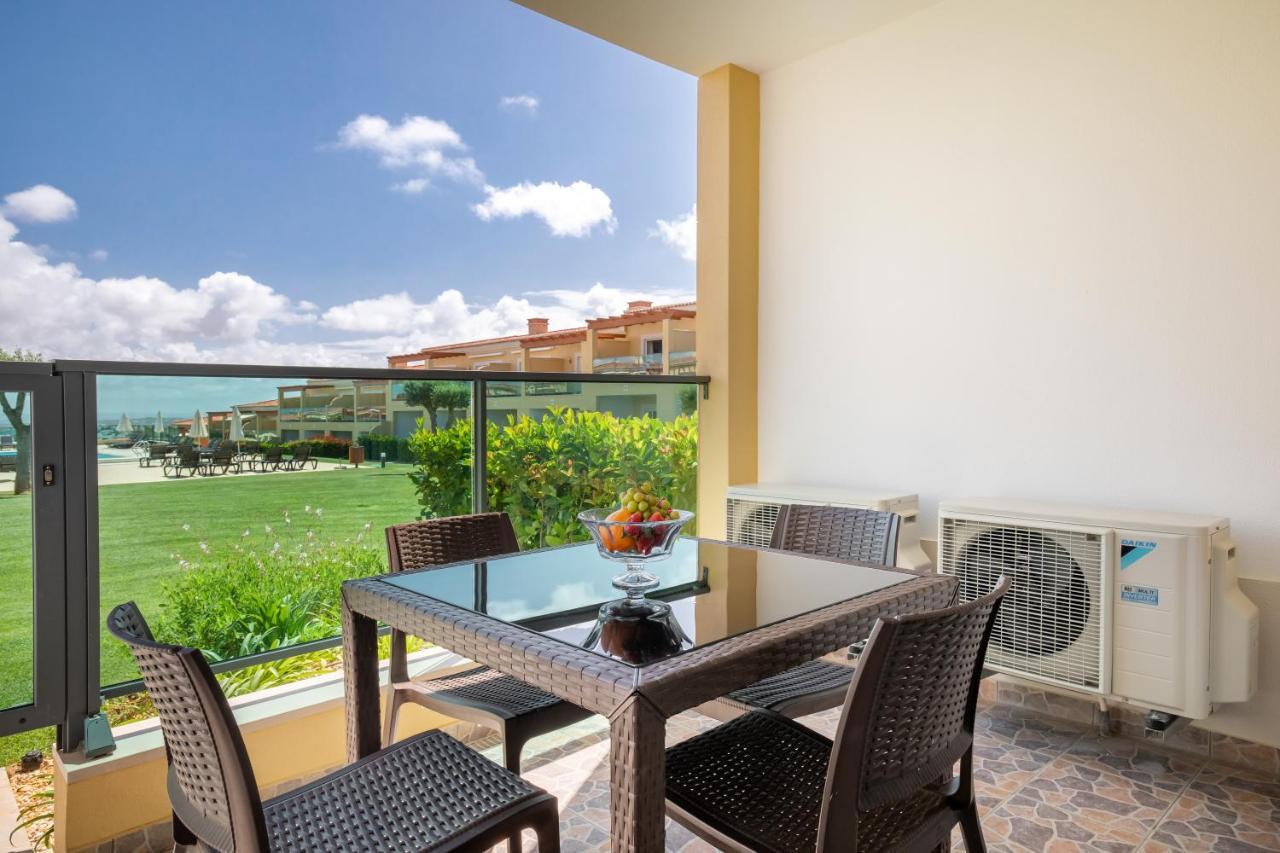 Boavista Golf & Spa - Bela Colina Holidays Lagos Exterior photo A balcony with a view of the sea