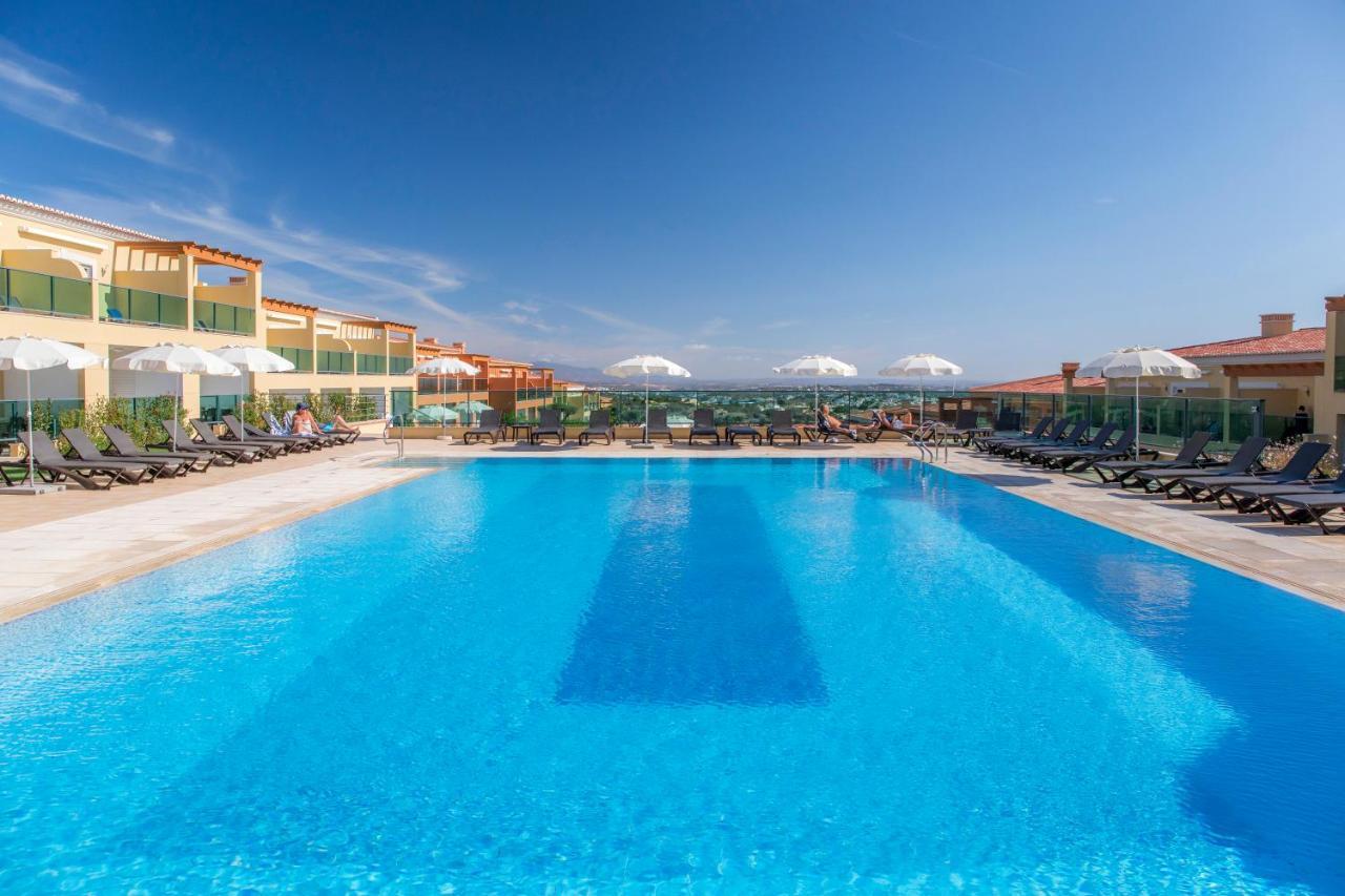 Boavista Golf & Spa - Bela Colina Holidays Lagos Exterior photo Pool at the hotel