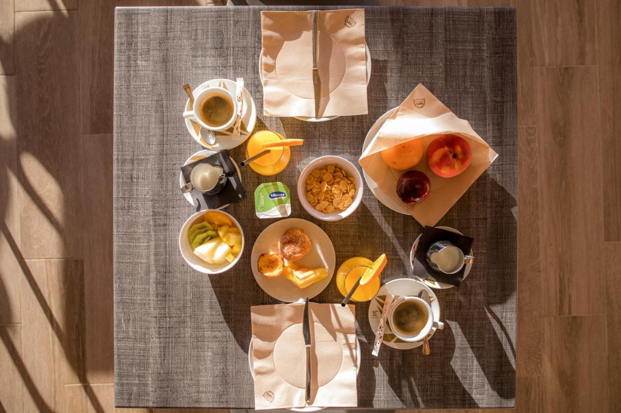 Boavista Golf & Spa - Bela Colina Holidays Lagos Exterior photo A typical breakfast at a hotel